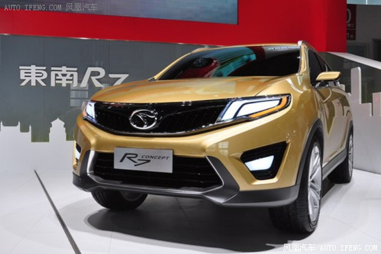 东南新7座SUV R7