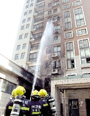 上门灌装液化气，敲响安全警钟