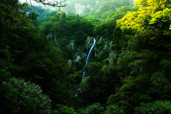 西峡老君洞17℃的夏日冰爽