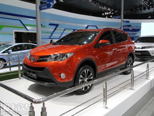 一汽丰田2013款RAV4