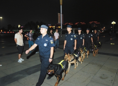 济源市公安机关组织警力开展交通秩序大整顿