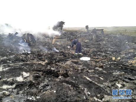 直击马航MH17客机坠毁现场