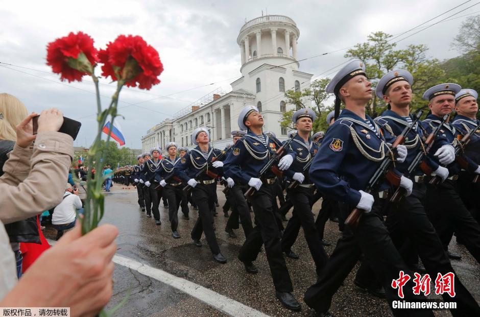 克里米亚塞瓦斯托波尔庆祝卫国战争胜利69周年