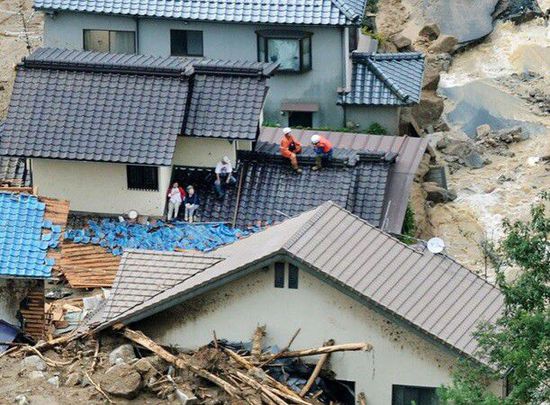 日本广岛泥石流灾害失踪人数升至43人 死亡39人