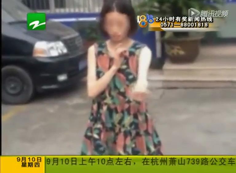 实拍吸毒女赤身跳舞 警方顺藤摸瓜