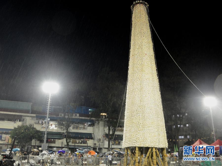 香港长洲太平清醮“抢包山”大赛因雷暴警告取消